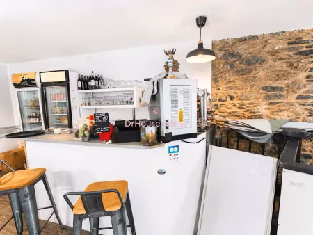 vente locaux professionnels 2 pièces 87 m² à laruns (64440)  88 000 €