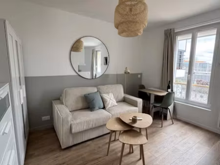 location meublée appartement 1 pièce 18 m² à clichy (92110)  1 000 €