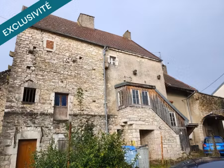 vente maison 8 pièces 128 m² à damparis (39500)  185 000 €