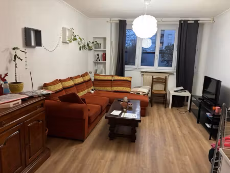 location meublée appartement 1 pièce 56 m² à venissieux (69200)  530 €