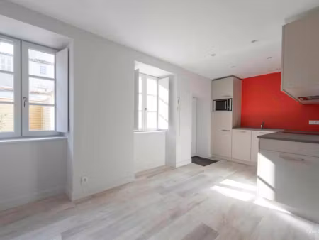 vente appartement 2 pièces 26 m² à la rochelle (17000)  159 000 €