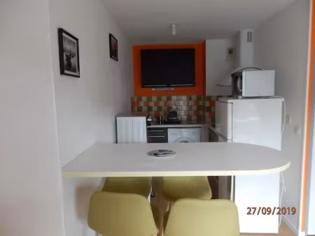 location meublée appartement 2 pièces 35 m² à séné (56860)  750 €