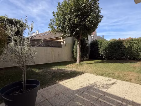 vente appartement 5 pièces 81.19 m² à neauphle-le-château (78640)  339 000 €