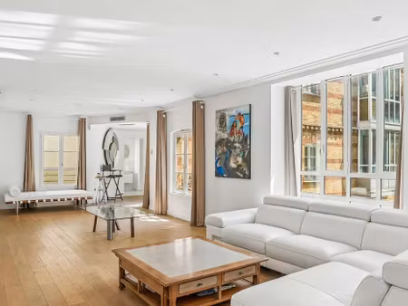 appartement triangle d’or - paris 8ᵉ (75)