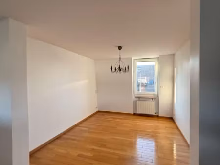 location appartement 2 pièces 50 m² à reims (51100)  750 €