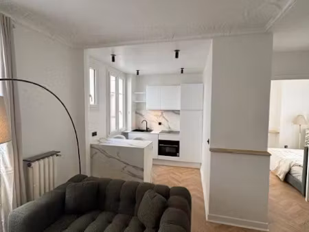 location meublée appartement 2 pièces 37 m² à paris 16ème (75016)  1 950 €