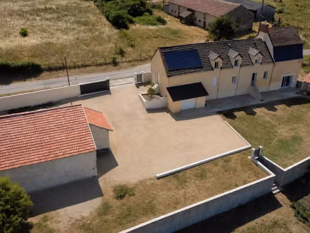 vente maison 7 pièces 230 m² à sermoise-sur-loire (58000)  464 000 €
