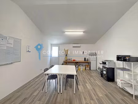 location locaux professionnels 1 pièce 30 m² à marsillargues (34590)  630 €