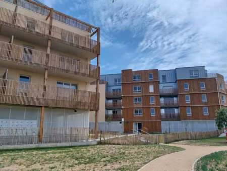 location appartement 3 pièces 67 m² à saint-barthélemy-d'anjou (49124)  844 €