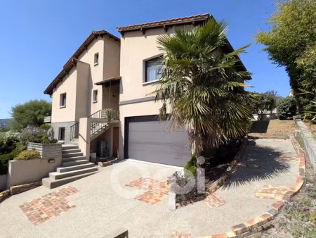 vente maison 6 pièces 197 m² à aubiere (63170)  516 000 €