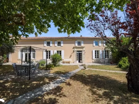 vente maison 6 pièces 202 m² à salles-d'angles (16130)  307 110 €