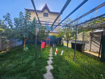 vente immeuble 9 pièces 136 m² à le blanc-mesnil (93150)  660 000 €