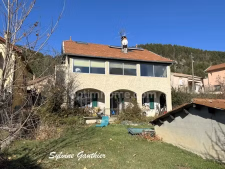 vente maison 8 pièces 95 m² à veynes (05400)  249 000 €