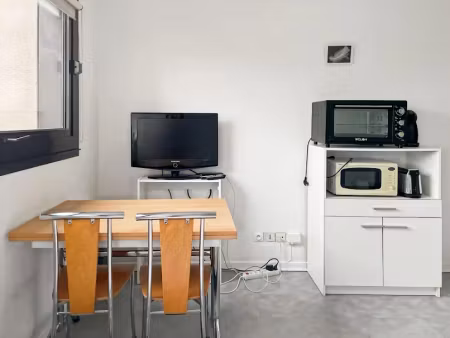 location meublée appartement 1 pièce 19.7 m² à orleans (45000)  520 €