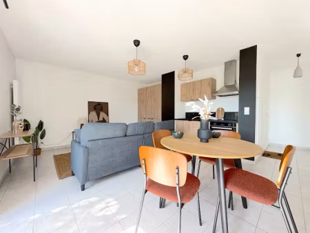 vente appartement 2 pièces 47 m² à saint-jean-d'illac (33127)  173 000 €