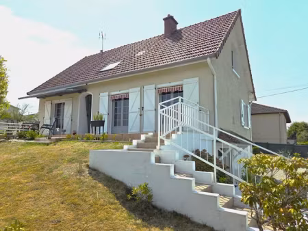 vente maison 5 pièces 141 m² à gueugnon (71130)  198 000 €