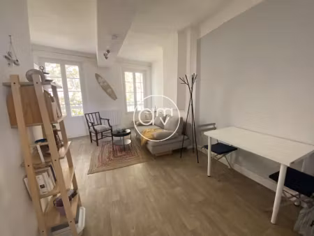 location meublée appartement 1 pièce 35.66 m² à toulon (83000)  630 €