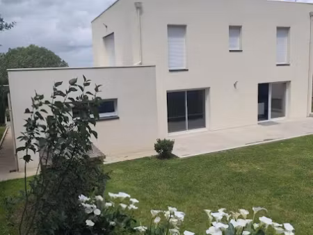 vente maison 6 pièces 170 m² à saint-ouën-des-toits (53410)  293 990 €
