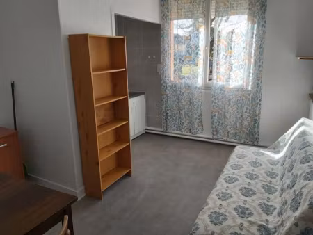 location meublée appartement 2 pièces 32 m² à objat (19130)  470 €