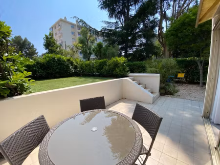 location appartement 1 pièce 32 m² à cannes (06400)  836 €