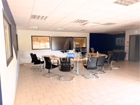 vente locaux professionnels 0 pièces 3800 m² à montrichard (41400)  1 210 000 €