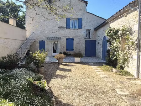 maison avec terrasse saussignac (24)