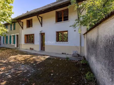 vente maison 8 pièces 170 m² à les avenières (38630)  215 000 €