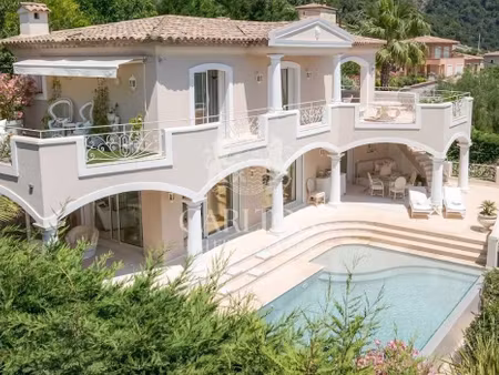 villa avec piscine en bord de mer tourrettes-sur-loup (06)