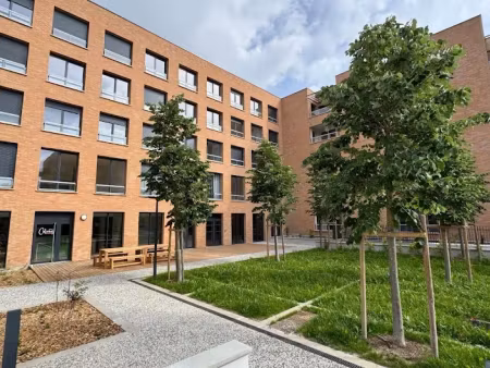 location appartement 2 pièces 48 m² à toulouse (31000)  875 €