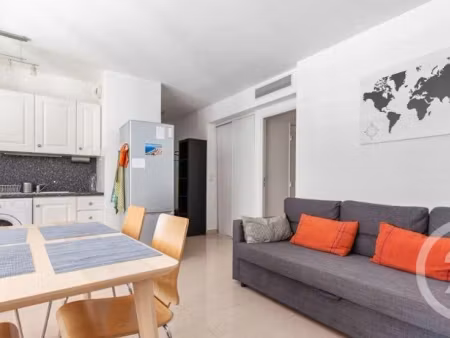 location meublée appartement 3 pièces 62 m² à nice (06000)  1 500 €