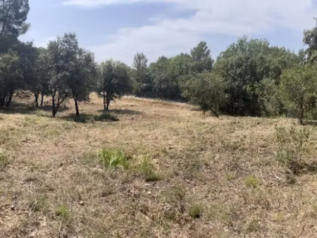 vente terrain 1240 m² à taradeau (83460)  149 500 €
