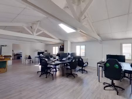 location locaux professionnels 2 pièces 106 m² à montrouge (92120)  1 850 €