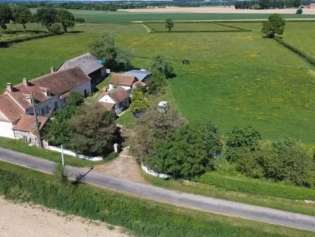 vente maison 6 pièces 125 m² à saint-bonnet-tronçais (03360)  265 000 €