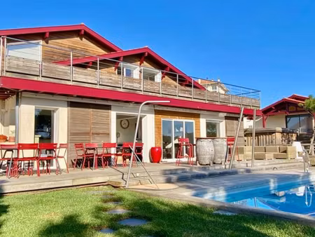 villa avec piscine en bord de mer hossegor (40)
