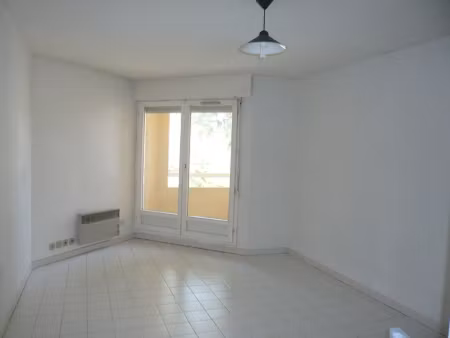 location appartement 1 pièce 22.76 m² à montpellier (34000)  426 €