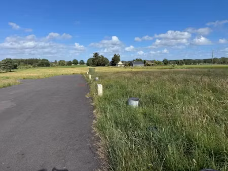 vente terrain 399 m² à ampoigné (53200)  17 955 €