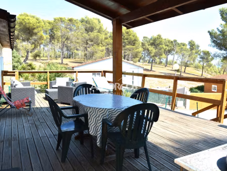 vente chalet 4 pièces 41.5 m² à le castellet (83330)  73 000 €