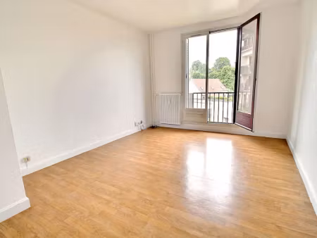vente appartement 3 pièces 53.58 m² à chateau-thierry (02400)  93 000 €