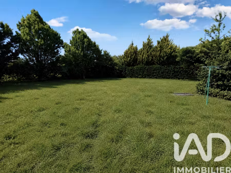vente terrain 1020 m² à riom (63200)  109 000 €