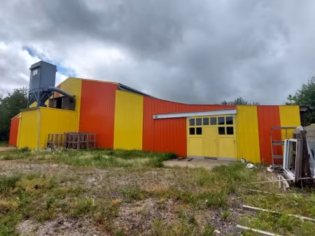 vente locaux professionnels 1055 m² à sacquenville (27930)  349 000 €