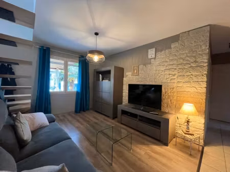 vente maison 5 pièces 130 m² à cassaniouze (15340)  213 000 €