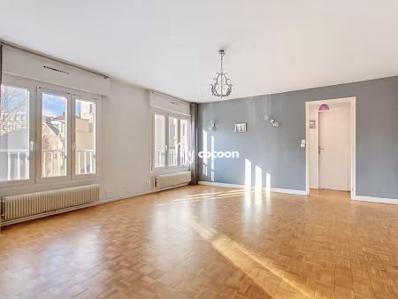 vente appartement 2 pièces 56 m² à lyon 7ème (69007)  239 000 €
