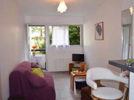 location meublée appartement 1 pièce 24 m² à biarritz (64200)  580 €