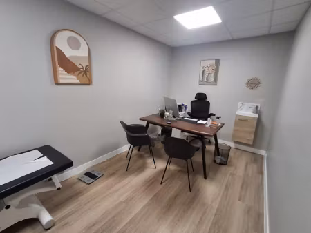 location locaux professionnels 0 pièces 12.5 m² à dijon (21000)  625 €