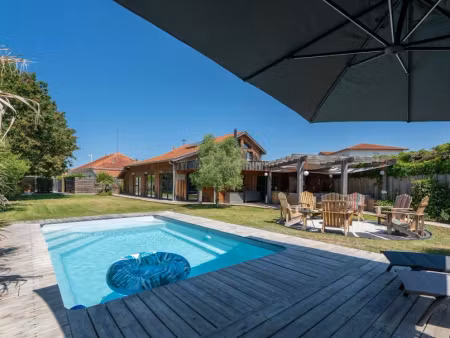 vente propriété 6 pièces 195 m² à biscarrosse (40600)  880 000 €