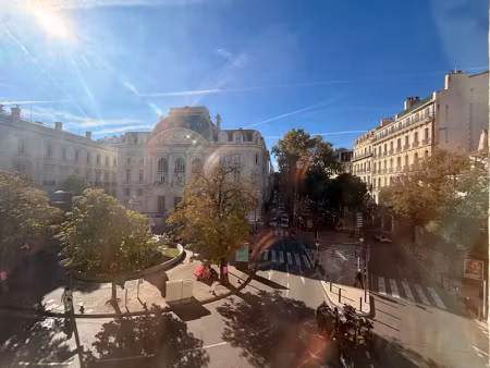 vente appartement 3 pièces 80.6 m² à marseille 6ème (13006)  275 000 €