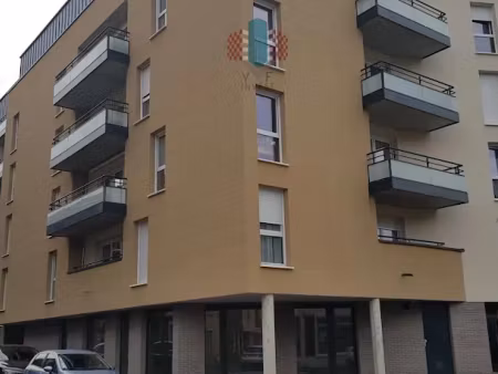 vente locaux professionnels 2 pièces 66 m² à evreux (27000)  165 000 €