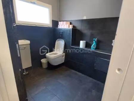 vente locaux professionnels à saint-nazaire (44600)  95 000 €
