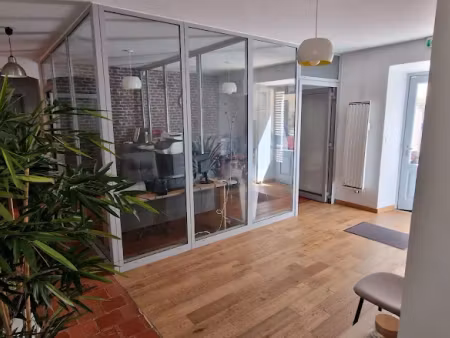 location locaux professionnels 75 m² à ajaccio (20000)  1 200 €