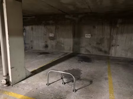 vente parking à neuilly-sur-seine (92200)  36 000 €